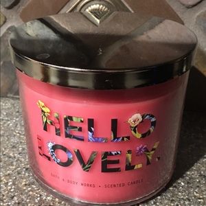 Bath and body works Hello Lovely Candle